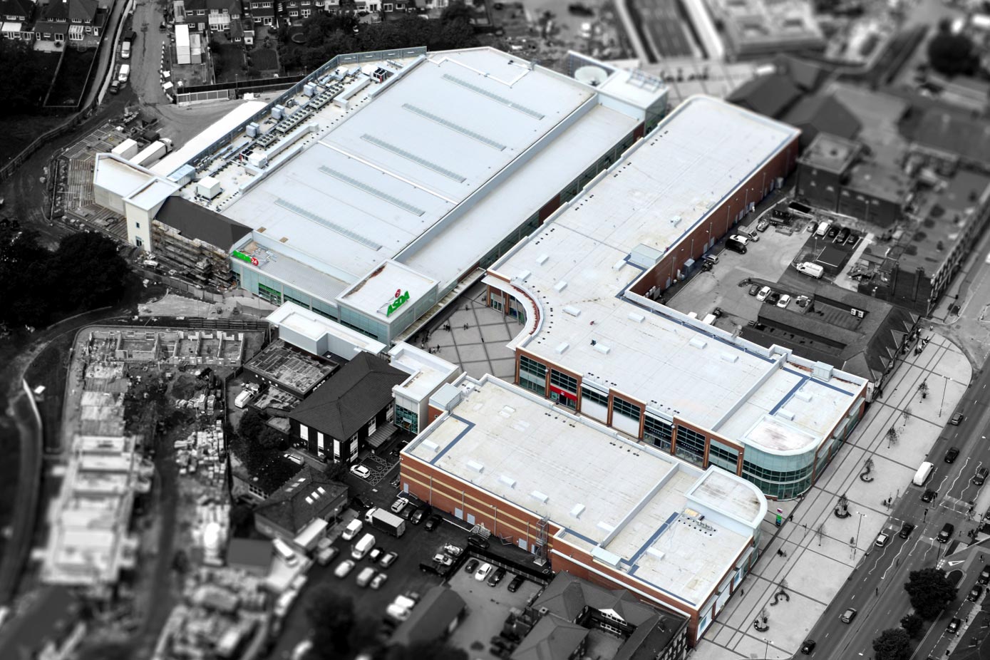 Parkgate Retail Centre in Shirley - commercial single ply roof